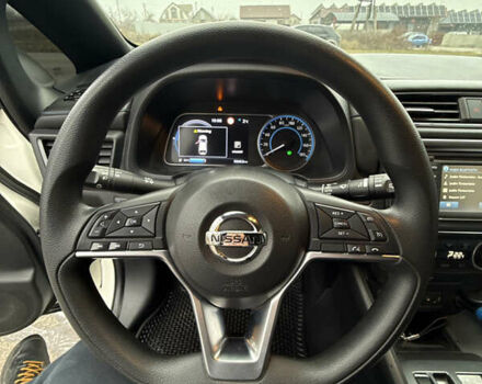 Белый Ниссан Лиф, объемом двигателя 0 л и пробегом 58 тыс. км за 13500 $, фото 25 на Automoto.ua