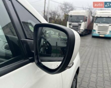 Белый Ниссан Лиф, объемом двигателя 0 л и пробегом 108 тыс. км за 11200 $, фото 7 на Automoto.ua