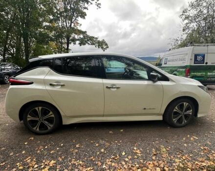 Білий Ніссан Ліф, об'ємом двигуна 0 л та пробігом 91 тис. км за 13000 $, фото 3 на Automoto.ua