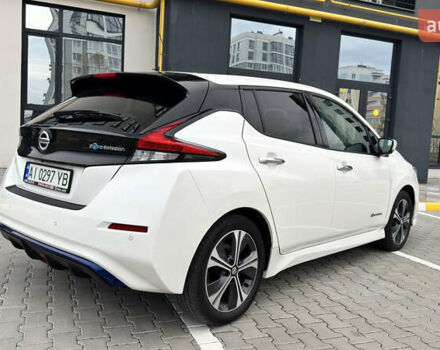 Белый Ниссан Лиф, объемом двигателя 0 л и пробегом 80 тыс. км за 13500 $, фото 5 на Automoto.ua