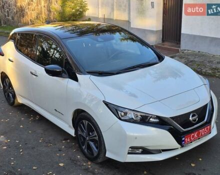 Белый Ниссан Лиф, объемом двигателя 0 л и пробегом 161 тыс. км за 13290 $, фото 5 на Automoto.ua