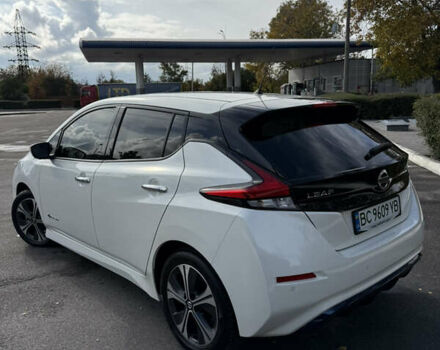 Белый Ниссан Лиф, объемом двигателя 0 л и пробегом 149 тыс. км за 15500 $, фото 9 на Automoto.ua