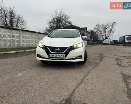 Белый Ниссан Лиф, объемом двигателя 0 л и пробегом 65 тыс. км за 13200 $, фото 1 на Automoto.ua