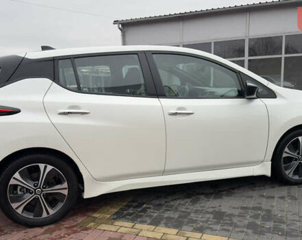 Белый Ниссан Лиф, объемом двигателя 0 л и пробегом 30 тыс. км за 15300 $, фото 5 на Automoto.ua