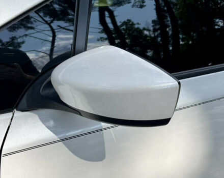 Білий Ніссан Ліф, об'ємом двигуна 0 л та пробігом 22 тис. км за 15000 $, фото 13 на Automoto.ua