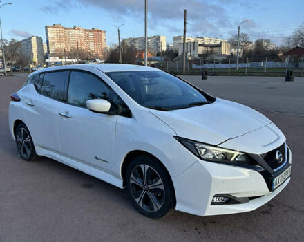 Белый Ниссан Лиф, объемом двигателя 0 л и пробегом 19 тыс. км за 16100 $, фото 3 на Automoto.ua