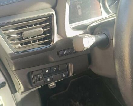 Білий Ніссан Ліф, об'ємом двигуна 0 л та пробігом 50 тис. км за 13500 $, фото 11 на Automoto.ua