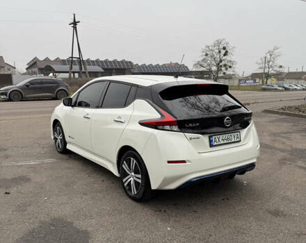 Белый Ниссан Лиф, объемом двигателя 0 л и пробегом 58 тыс. км за 13500 $, фото 5 на Automoto.ua