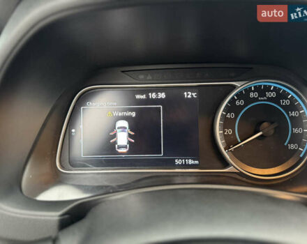 Белый Ниссан Лиф, объемом двигателя 0 л и пробегом 52 тыс. км за 13900 $, фото 32 на Automoto.ua