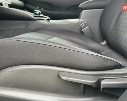 Белый Ниссан Лиф, объемом двигателя 0 л и пробегом 80 тыс. км за 13500 $, фото 13 на Automoto.ua