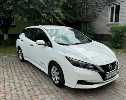 Белый Ниссан Лиф, объемом двигателя 0 л и пробегом 96 тыс. км за 14000 $, фото 6 на Automoto.ua