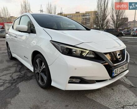 Белый Ниссан Лиф, объемом двигателя 0 л и пробегом 124 тыс. км за 11600 $, фото 7 на Automoto.ua