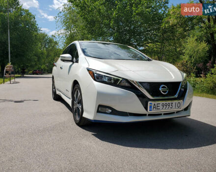 Білий Ніссан Ліф, об'ємом двигуна 0 л та пробігом 38 тис. км за 18300 $, фото 3 на Automoto.ua