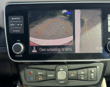 Белый Ниссан Лиф, объемом двигателя 0 л и пробегом 47 тыс. км за 17000 $, фото 17 на Automoto.ua