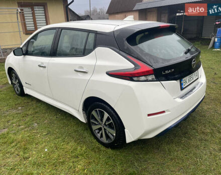 Белый Ниссан Лиф, объемом двигателя 0 л и пробегом 135 тыс. км за 12700 $, фото 5 на Automoto.ua