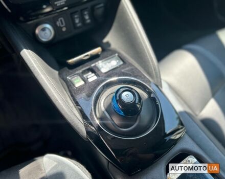 Белый Ниссан Лиф, объемом двигателя 62 л и пробегом 114 тыс. км за 18200 $, фото 14 на Automoto.ua