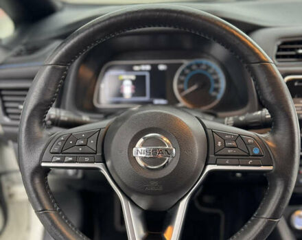 Белый Ниссан Лиф, объемом двигателя 0 л и пробегом 52 тыс. км за 13900 $, фото 30 на Automoto.ua