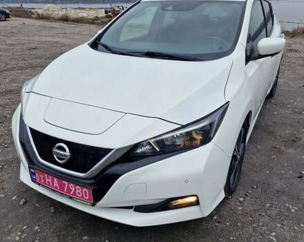 Белый Ниссан Лиф, объемом двигателя 0 л и пробегом 133 тыс. км за 11998 $, фото 5 на Automoto.ua