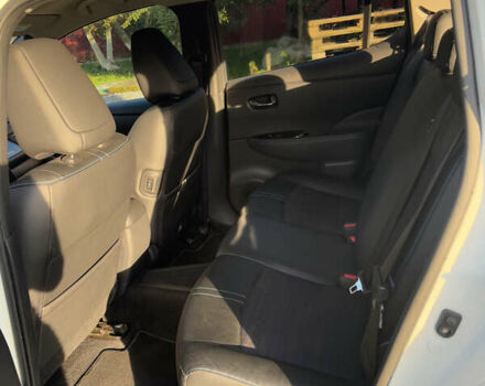 Белый Ниссан Лиф, объемом двигателя 0 л и пробегом 168 тыс. км за 12900 $, фото 13 на Automoto.ua