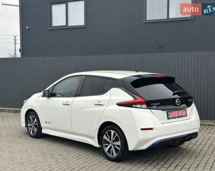 Белый Ниссан Лиф, объемом двигателя 0 л и пробегом 22 тыс. км за 14200 $, фото 9 на Automoto.ua