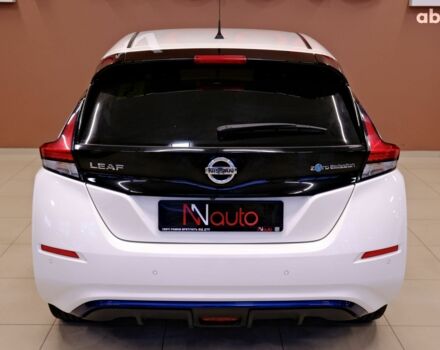 Білий Ніссан Ліф, об'ємом двигуна 0 л та пробігом 51 тис. км за 14800 $, фото 5 на Automoto.ua