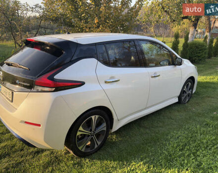 Белый Ниссан Лиф, объемом двигателя 0 л и пробегом 168 тыс. км за 12900 $, фото 7 на Automoto.ua