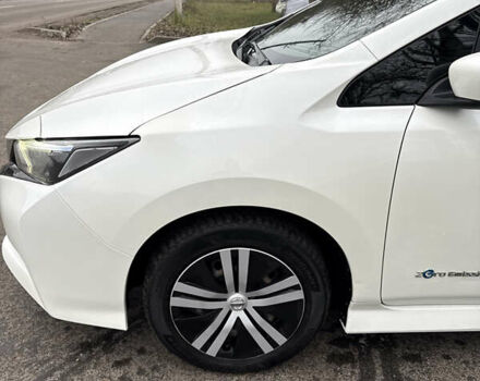 Белый Ниссан Лиф, объемом двигателя 0 л и пробегом 58 тыс. км за 13500 $, фото 18 на Automoto.ua