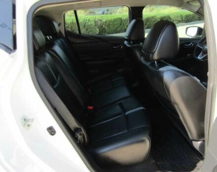 Белый Ниссан Лиф, объемом двигателя 0 л и пробегом 39 тыс. км за 8500 $, фото 10 на Automoto.ua