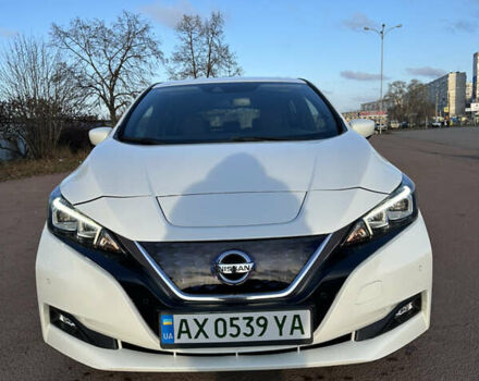 Белый Ниссан Лиф, объемом двигателя 0 л и пробегом 19 тыс. км за 16100 $, фото 1 на Automoto.ua