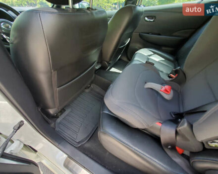 Білий Ніссан Ліф, об'ємом двигуна 0 л та пробігом 38 тис. км за 18300 $, фото 18 на Automoto.ua