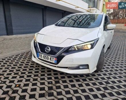 Белый Ниссан Лиф, объемом двигателя 0 л и пробегом 108 тыс. км за 10300 $, фото 11 на Automoto.ua