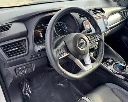 Белый Ниссан Лиф, объемом двигателя 0 л и пробегом 49 тыс. км за 9500 $, фото 8 на Automoto.ua