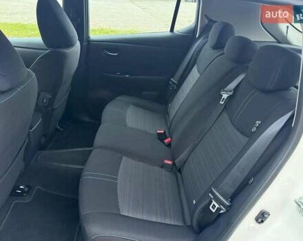 Білий Ніссан Ліф, об'ємом двигуна 0 л та пробігом 90 тис. км за 11700 $, фото 11 на Automoto.ua