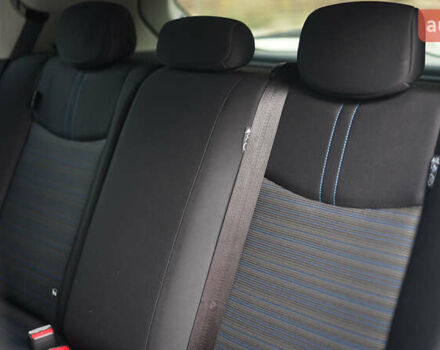 Белый Ниссан Лиф, объемом двигателя 0 л и пробегом 106 тыс. км за 16500 $, фото 28 на Automoto.ua