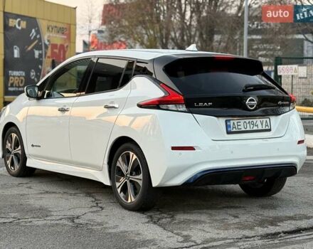 Белый Ниссан Лиф, объемом двигателя 0 л и пробегом 124 тыс. км за 11600 $, фото 12 на Automoto.ua