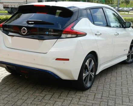 Белый Ниссан Лиф, объемом двигателя 0 л и пробегом 44 тыс. км за 3900 $, фото 5 на Automoto.ua