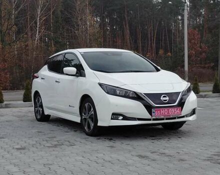 Белый Ниссан Лиф, объемом двигателя 0 л и пробегом 200 тыс. км за 10800 $, фото 1 на Automoto.ua