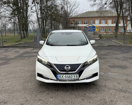 Белый Ниссан Лиф, объемом двигателя 0 л и пробегом 58 тыс. км за 13500 $, фото 1 на Automoto.ua