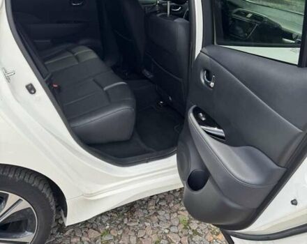 Белый Ниссан Лиф, объемом двигателя 0 л и пробегом 113 тыс. км за 14800 $, фото 25 на Automoto.ua