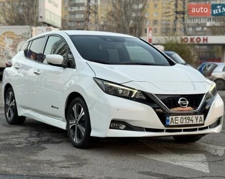 Белый Ниссан Лиф, объемом двигателя 0 л и пробегом 124 тыс. км за 11600 $, фото 3 на Automoto.ua