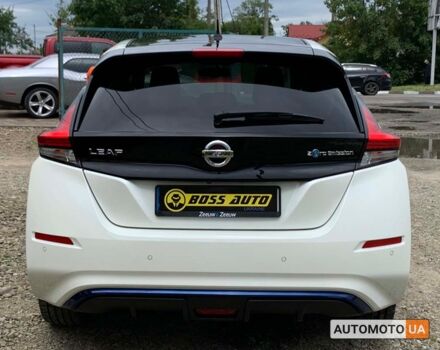 Белый Ниссан Лиф, объемом двигателя 40 л и пробегом 42 тыс. км за 19200 $, фото 5 на Automoto.ua