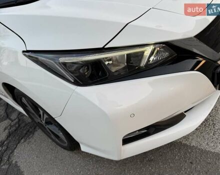 Белый Ниссан Лиф, объемом двигателя 0 л и пробегом 124 тыс. км за 11600 $, фото 6 на Automoto.ua