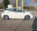 Білий Ніссан Ліф, об'ємом двигуна 0 л та пробігом 50 тис. км за 13500 $, фото 4 на Automoto.ua
