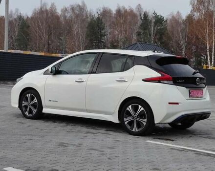 Белый Ниссан Лиф, объемом двигателя 0 л и пробегом 200 тыс. км за 10800 $, фото 3 на Automoto.ua