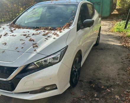 Белый Ниссан Лиф, объемом двигателя 0 л и пробегом 132 тыс. км за 12999 $, фото 6 на Automoto.ua