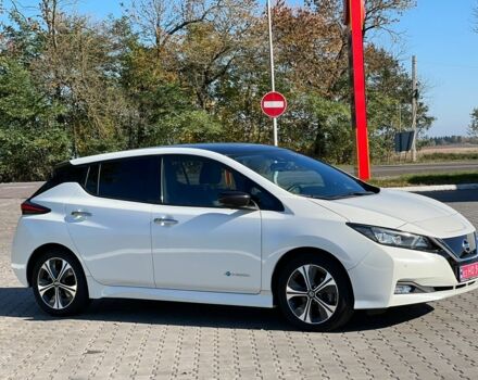 Білий Ніссан Ліф, об'ємом двигуна 0 л та пробігом 137 тис. км за 12500 $, фото 20 на Automoto.ua