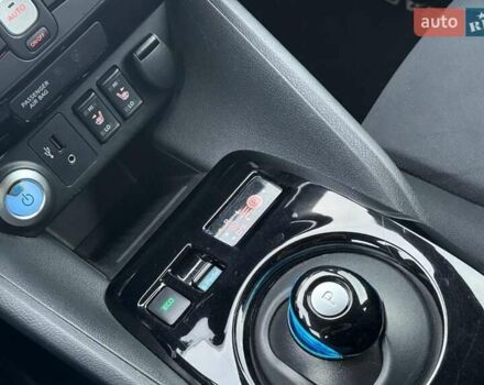 Білий Ніссан Ліф, об'ємом двигуна 0 л та пробігом 90 тис. км за 11700 $, фото 10 на Automoto.ua