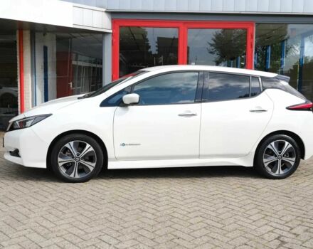 Белый Ниссан Лиф, объемом двигателя 0 л и пробегом 44 тыс. км за 3900 $, фото 2 на Automoto.ua