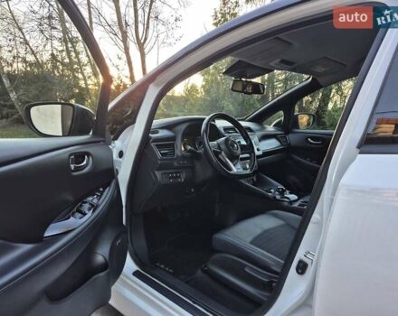 Белый Ниссан Лиф, объемом двигателя 0 л и пробегом 161 тыс. км за 13290 $, фото 10 на Automoto.ua