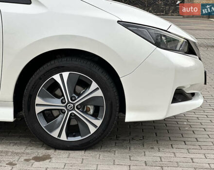 Белый Ниссан Лиф, объемом двигателя 0 л и пробегом 35 тыс. км за 12700 $, фото 27 на Automoto.ua